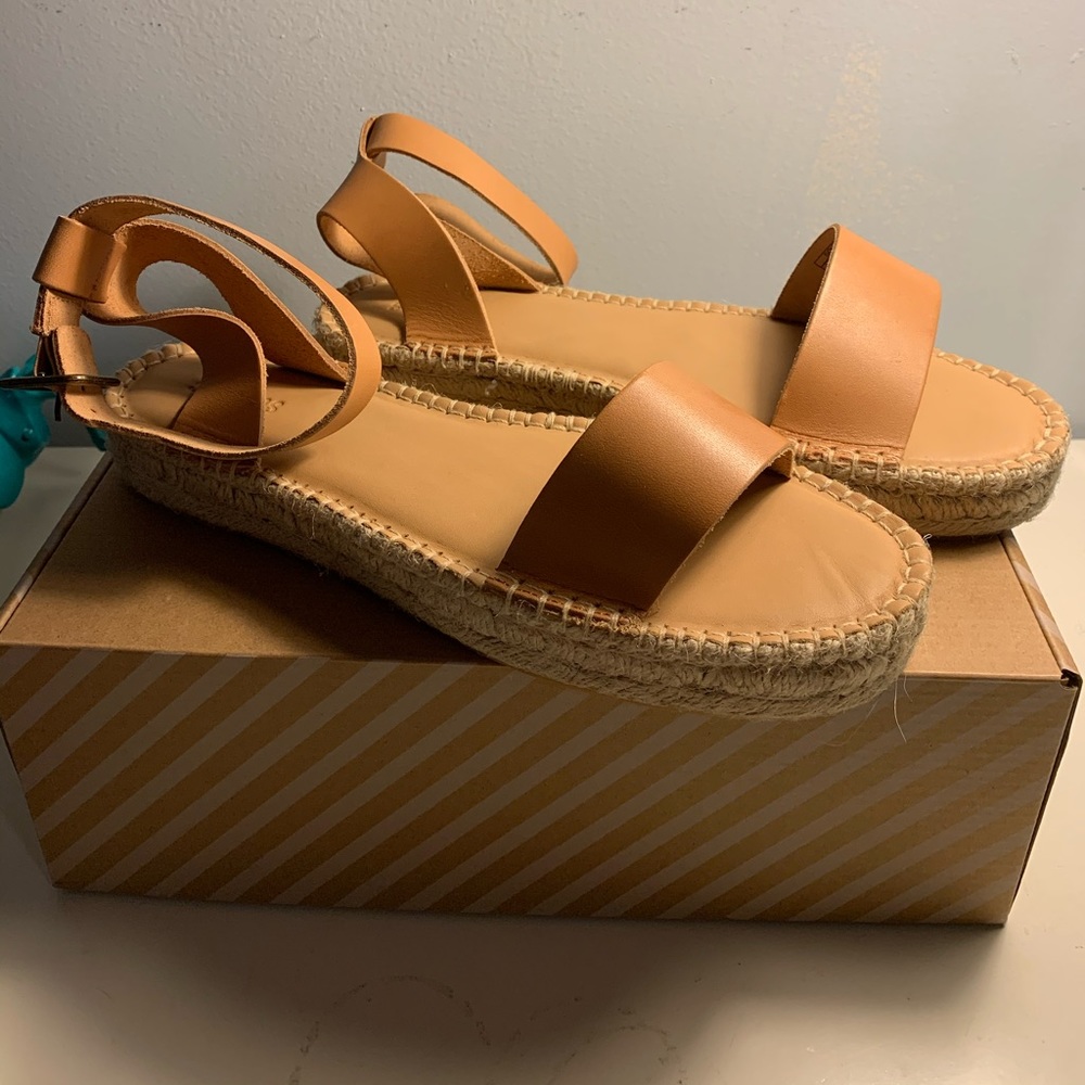 NWT Soludos Cadiz Sandal (Size 10, Camel)